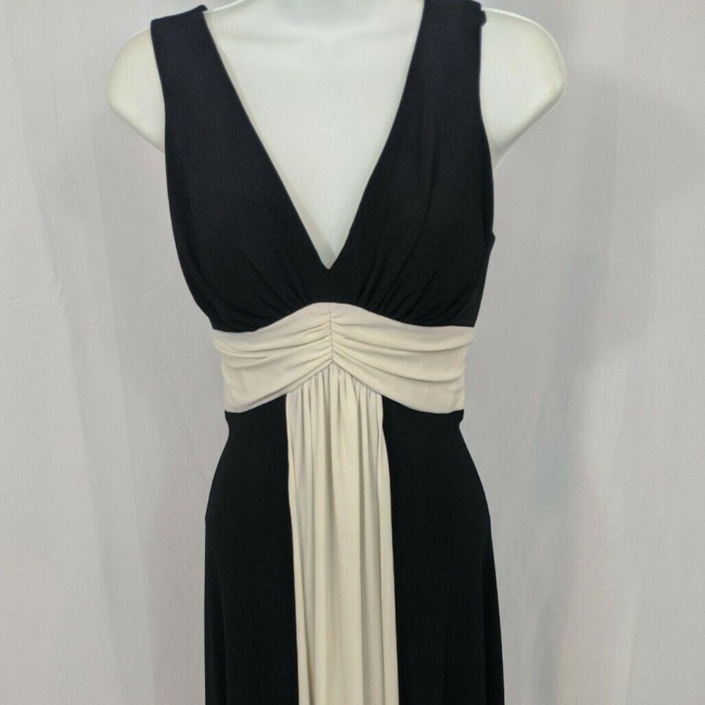 Jessica Howard Black and White Sleeveless Stretch Dress Size 8